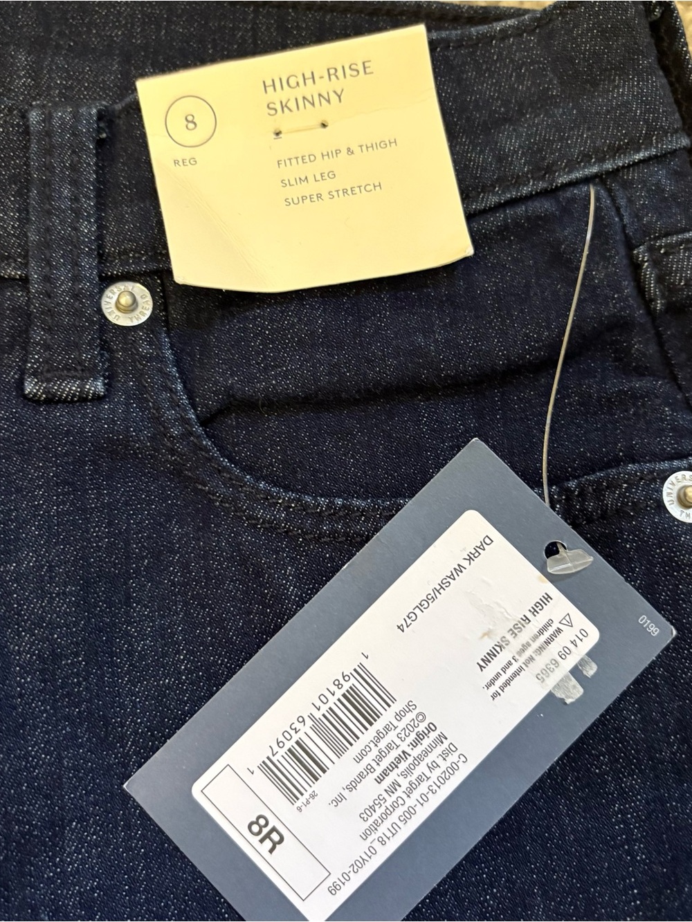 Universal thread, high-rise skinny jeans, size 8, NWT
